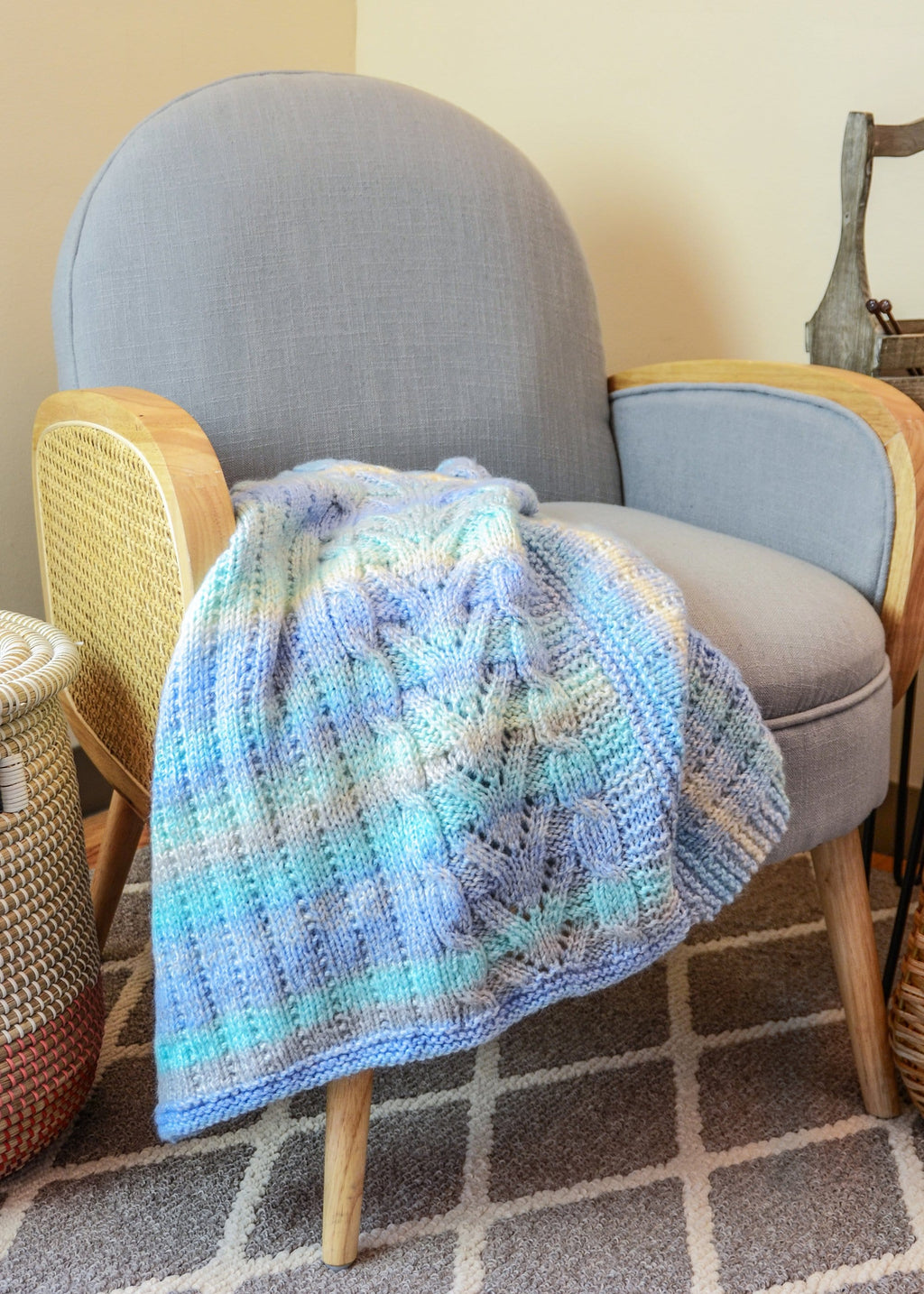 An Easy Chunky Crochet Blanket Pattern - The Cora Blanket
