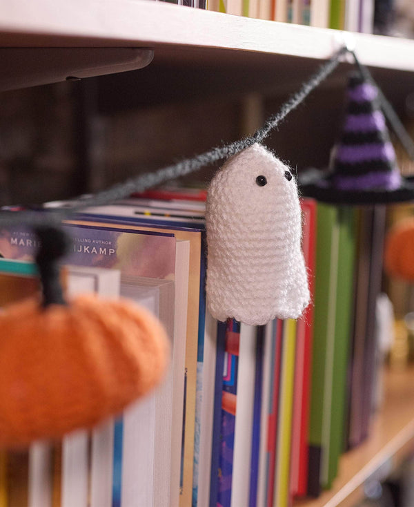 Happy Haunting Garland