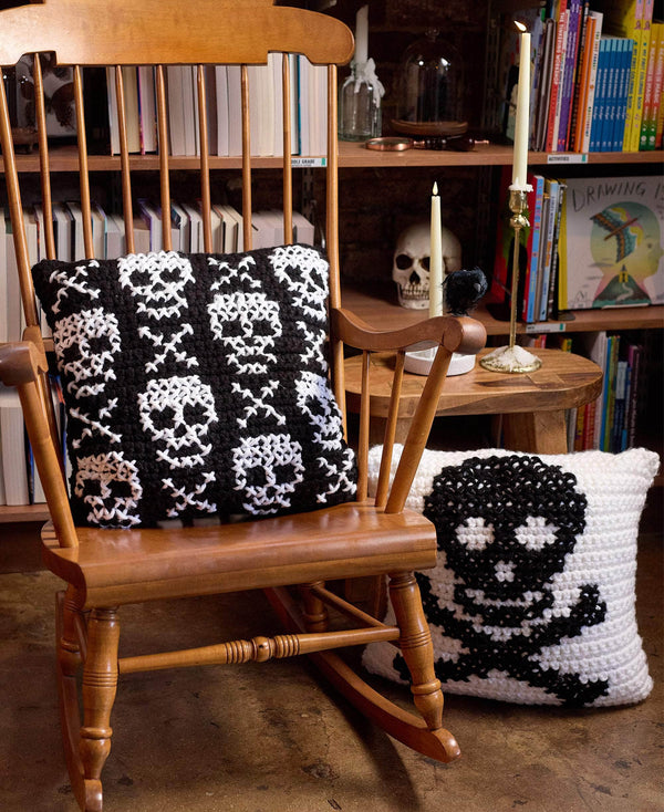 To Be or Not to Be Pillow Set