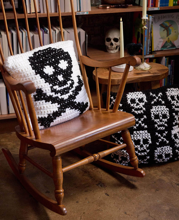 To Be or Not to Be Pillow Set