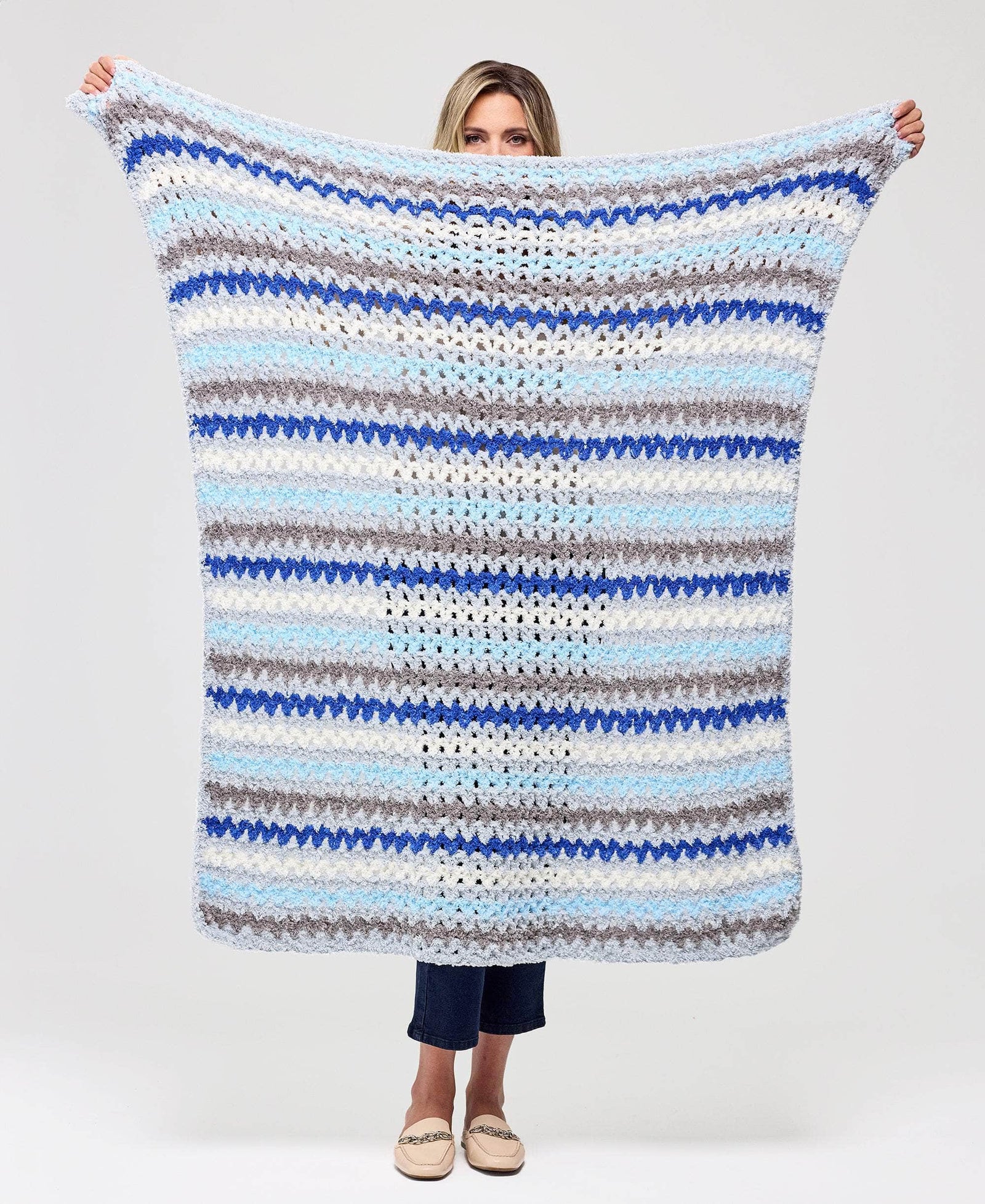 Blue Tides Blanket – Premier Yarns