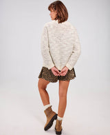 Niveous Sweater