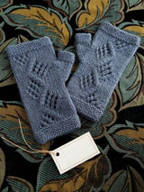 50 Knitted Gifts for Year-Round Giving: Designs for Every Season and Occasion Featuring Universal Yarn Deluxe Worsted