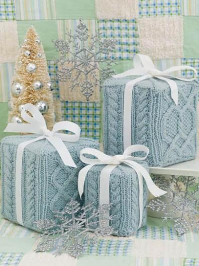 50 Knitted Gifts for Year-Round Giving: Designs for Every Season and Occasion Featuring Universal Yarn Deluxe Worsted