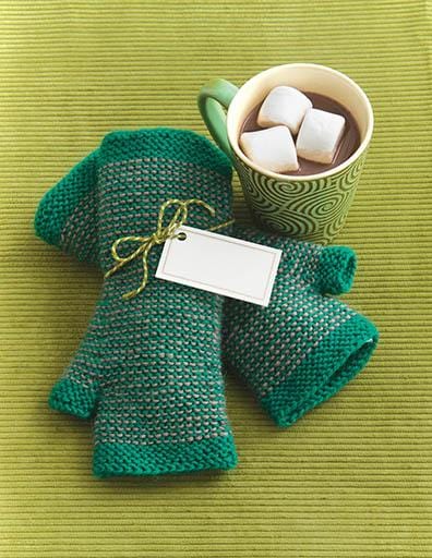 50 Garter Stitch Gifts to Knit: The Ultimate Easy-to-Knit Collection Featuring Universal Yarn Deluxe Worsted